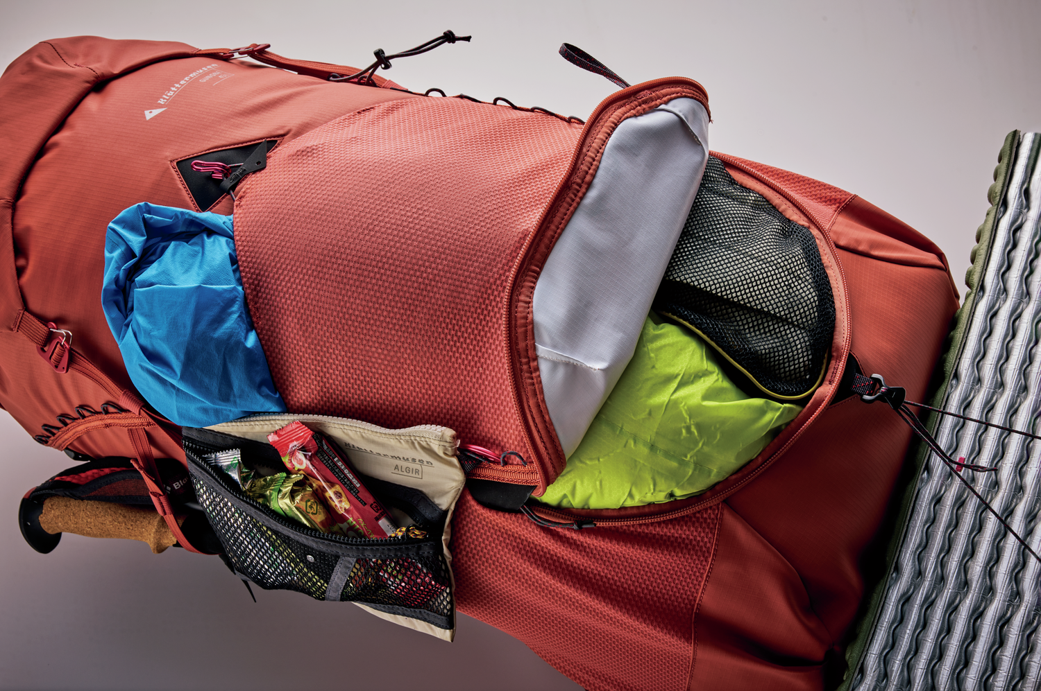 秋の複数泊登山に最適！40L台のバックパック13選