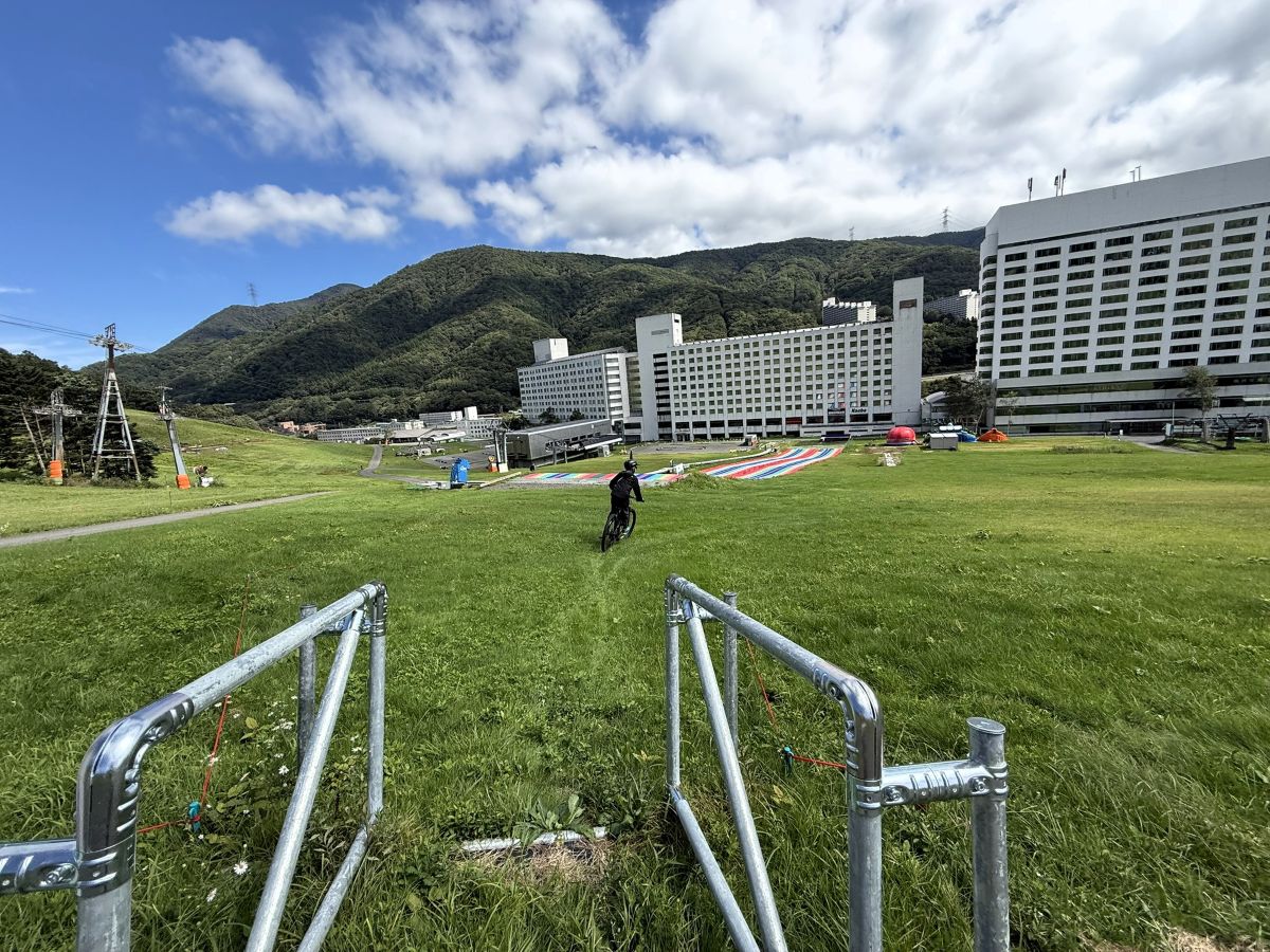 さらに走る