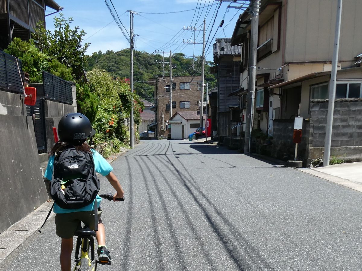 交通量の少ない旧道