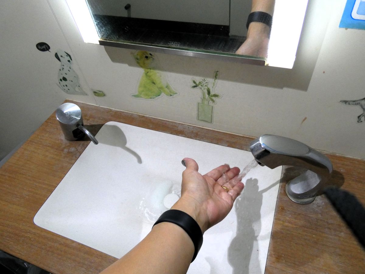店内トイレは24時間利用できます。