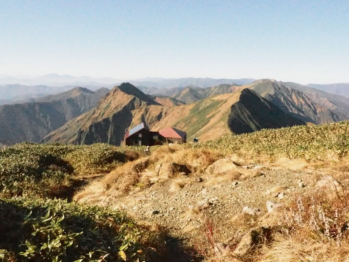 晩秋の谷川岳
