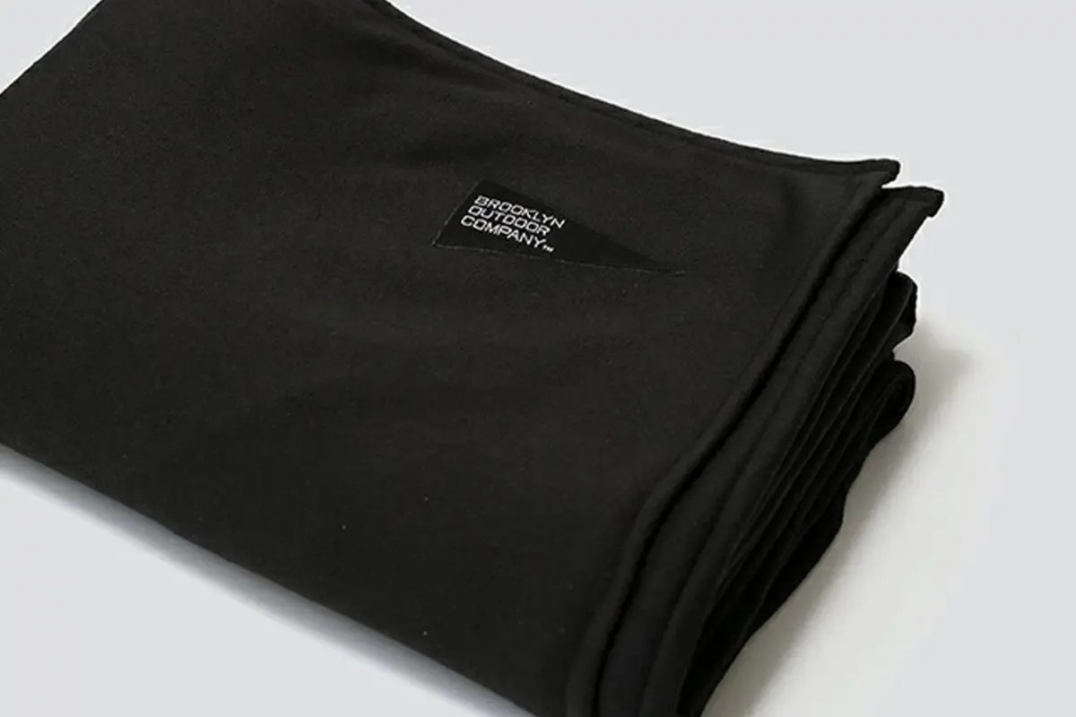 BROOKLYN OUTDOOR COMPANY／The Travel Fleece Blanket