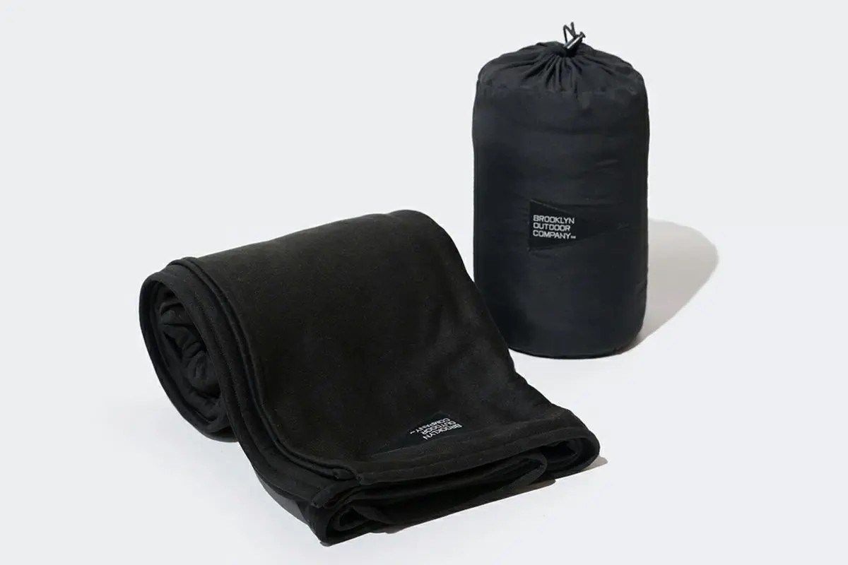 BROOKLYN OUTDOOR COMPANY／The Travel Fleece Blanket